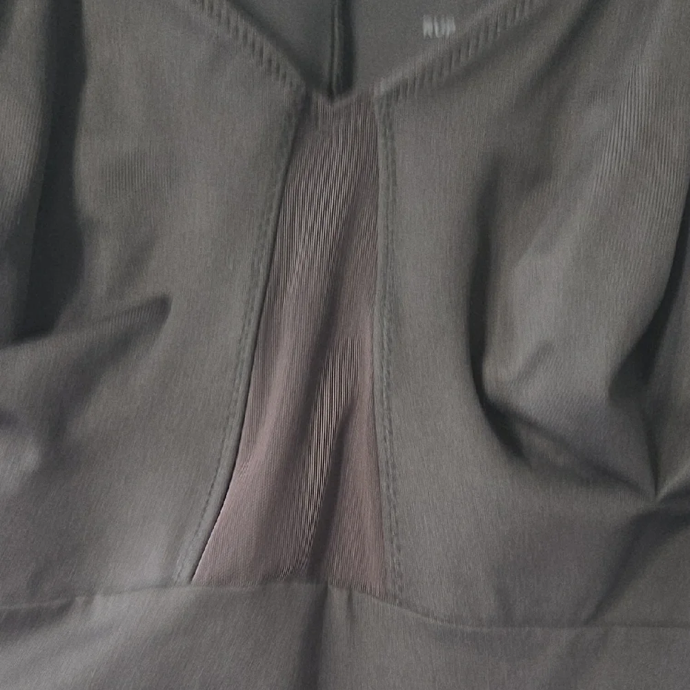 Ruby Ribbon Black Top - Picture 3 of 6
